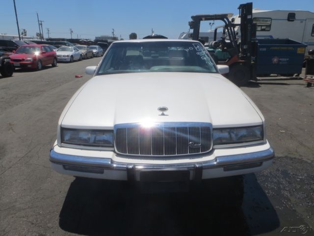 1991 Buick Riviera Luxury Coupe 2-Door - photo 8