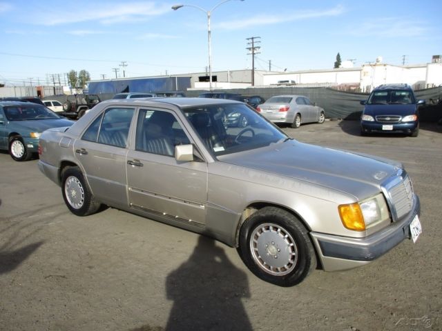 1991 Mercedes-Benz 300-Series 4 Dr - photo 7