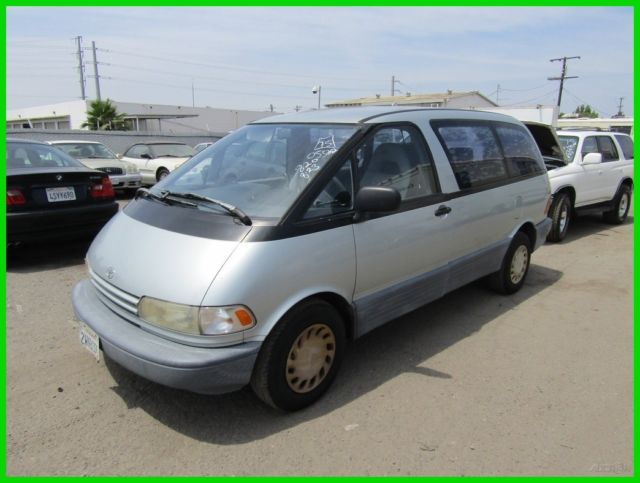 1991 Toyota Previa Deluxe
