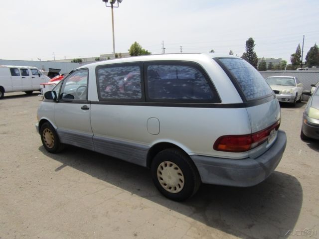 1991 Toyota Previa Deluxe - photo 3