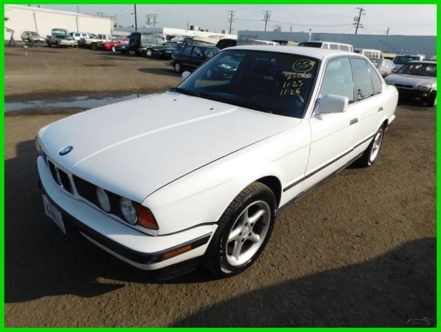 C 1992 BMW 525i Used 2.5L I6 12V Manual Sedan NO RESERVE 1992 BMW 5-Series i