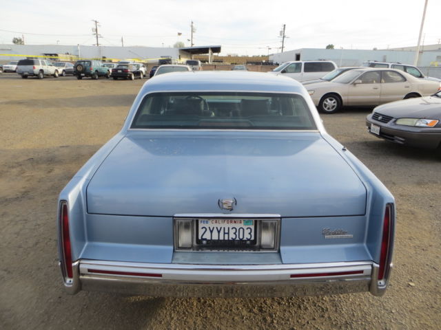 1992 Cadillac DeVille Base Sedan 4-Door - photo 3