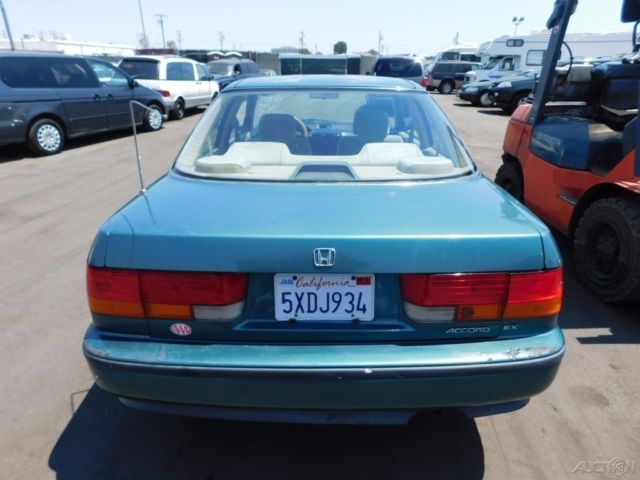 1992 Honda Accord EX - photo 2