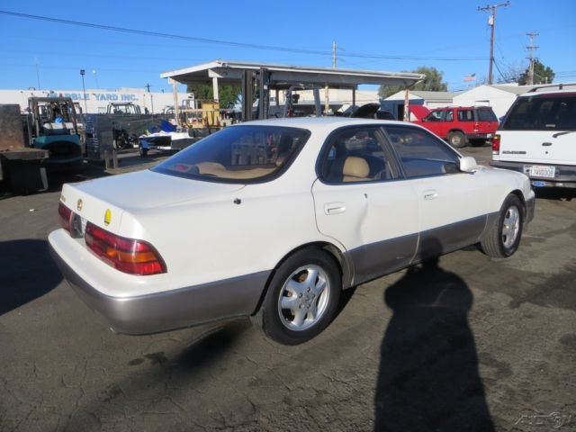 1992 Lexus ES Base Sedan 4-Door - photo 5