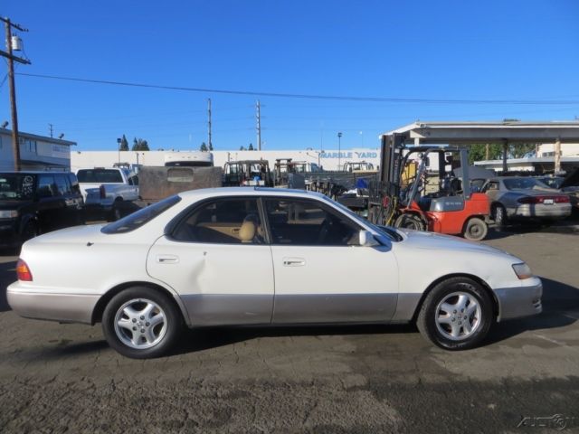 1992 Lexus ES Base Sedan 4-Door - photo 6