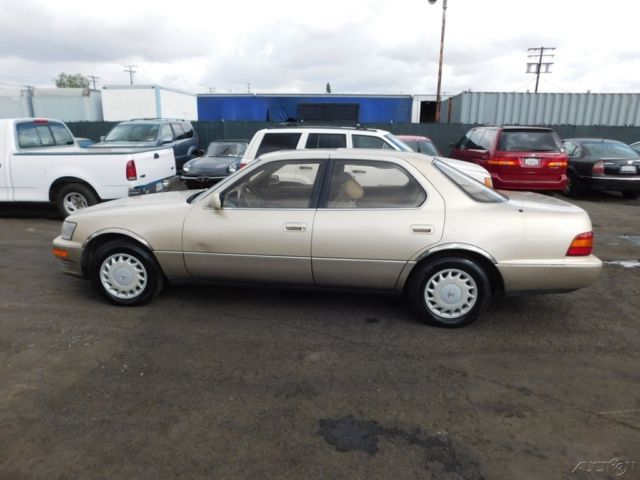 1992 Lexus LS Base Sedan 4-Door - photo 3
