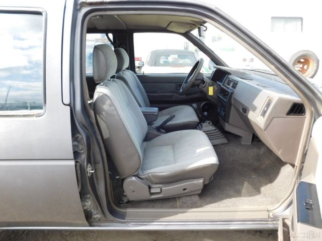 1992 Nissan Pathfinder XE - photo 12