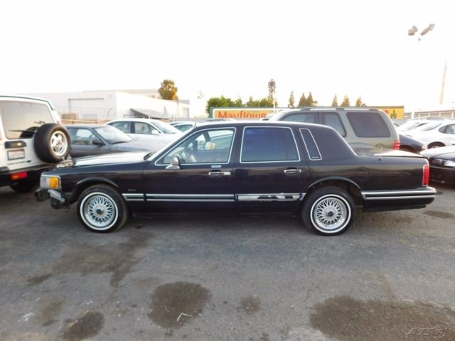 1992 Lincoln Town Car Signature - photo 2