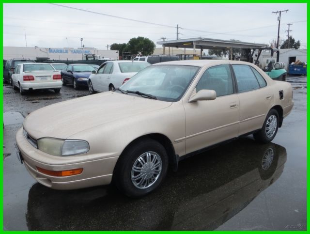 C 1992 Toyota Camry LE Used 2.2L I4 16V Manual Sedan NO RESERVE 1992 Toyota Camry LE