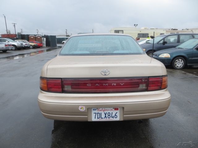 1992 Toyota Camry LE - photo 4