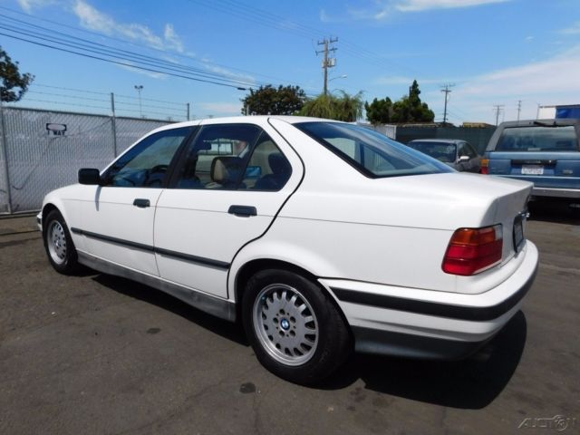 1993 BMW 3-Series i - photo 3
