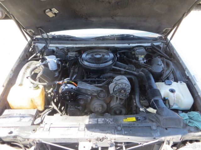 1993 Cadillac Fleetwood - photo 9