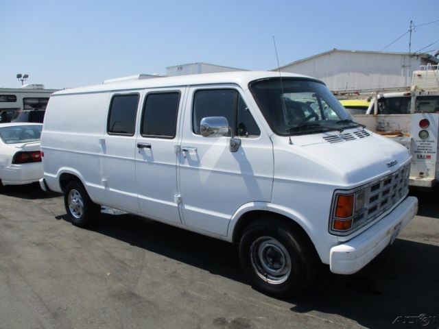 1993 Dodge Ram 2500 - photo 8