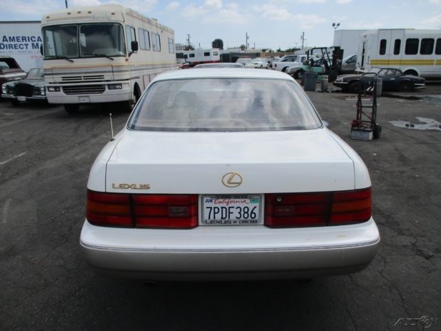 1993 Lexus LS Base Sedan 4-Door - photo 4