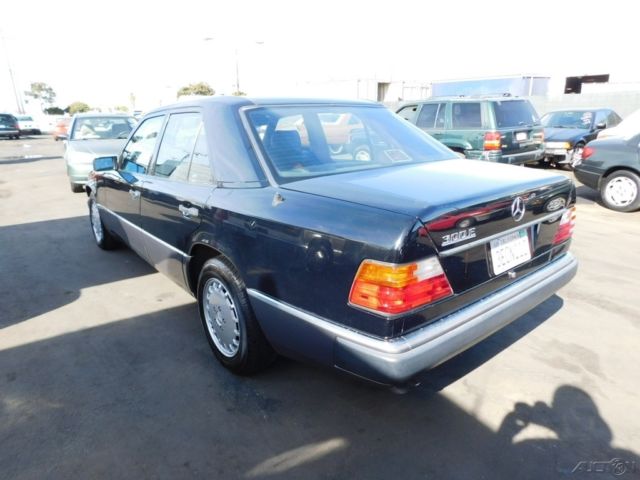 1993 Mercedes-Benz 300-Series 300E 3.2 (STD is Estimated) - photo 3