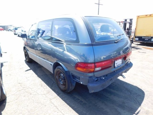 1993 Toyota Previa Deluxe - photo 3