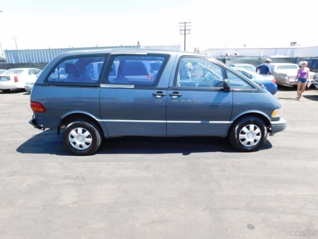 1993 Toyota Previa Deluxe - photo 4