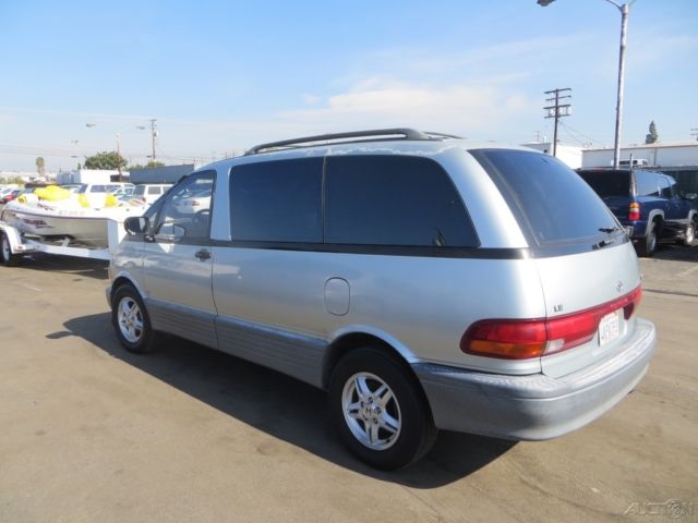 1993 Toyota Previa LE - photo 2