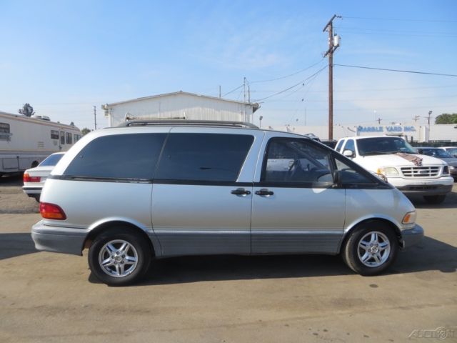 1993 Toyota Previa LE - photo 5