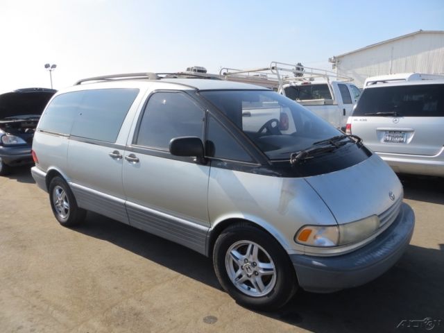 1993 Toyota Previa LE - photo 6