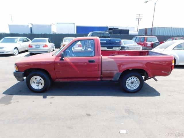 1993 Toyota 2WD Trucks - photo 2