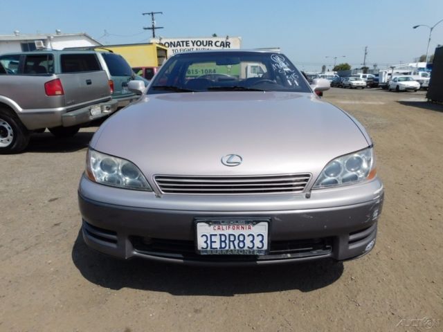 1993 Lexus ES - photo 2