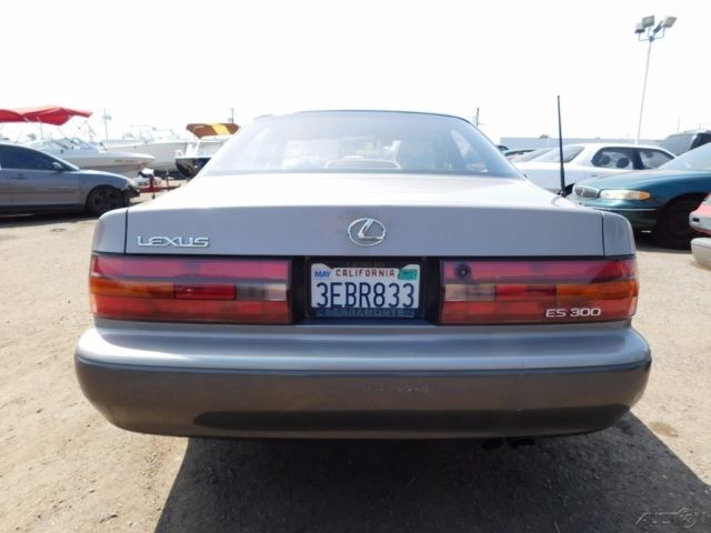 1993 Lexus ES - photo 6