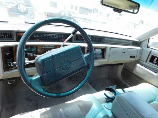 1993 Cadillac DeVille - photo 10