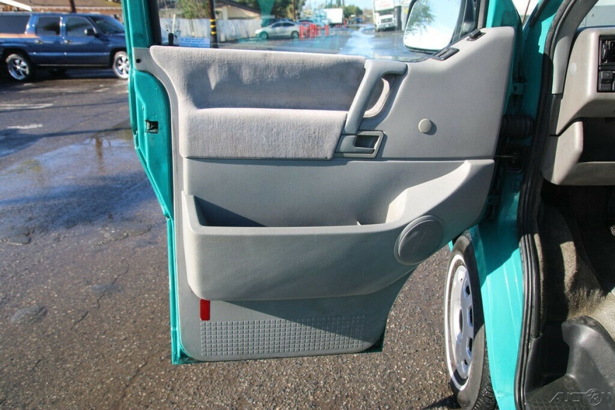 1993 Volkswagen EuroVan MV - photo 11