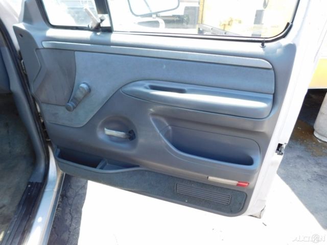 1993 Ford F-150 XL - photo 11
