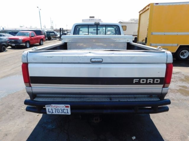 1993 Ford F-150 XL - photo 4