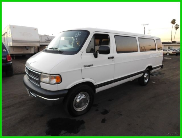 C 1994 Dodge Ram Used 5.9L V8 16V Automatic Wagon NO RESERVE 1994 Dodge Ram 3500