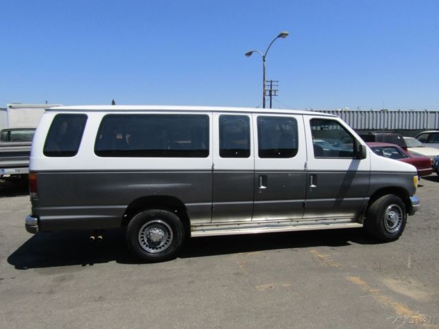 1994 Ford E-Series Van XLT - photo 10