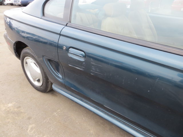 1994 Ford Mustang Base Coupe 2-Door - photo 9