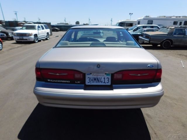 1994 Ford Thunderbird LX - photo 4