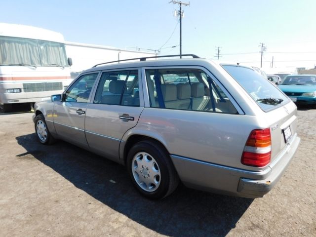 1994 Mercedes-Benz E-Class E320 (STD is Estimated) - photo 3