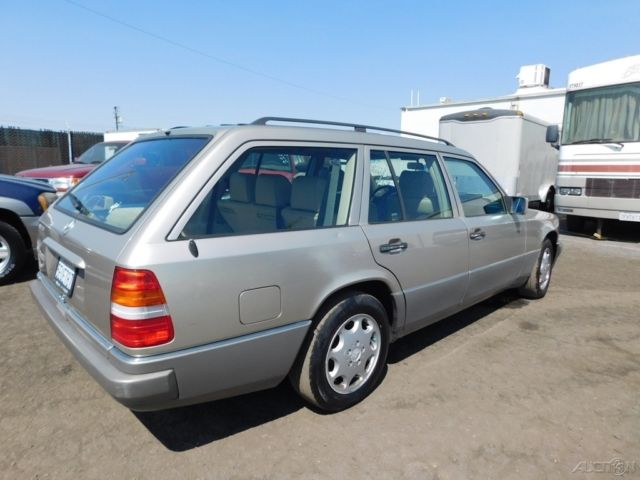1994 Mercedes-Benz E-Class E320 (STD is Estimated) - photo 5