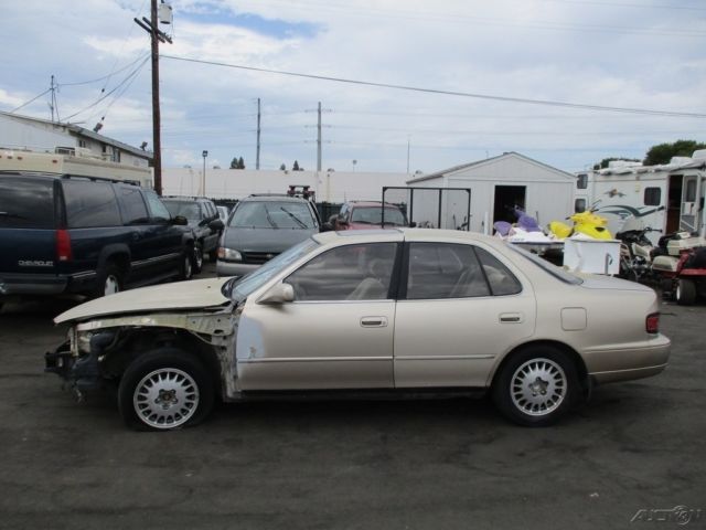 1994 Toyota Camry LE V6 - photo 6