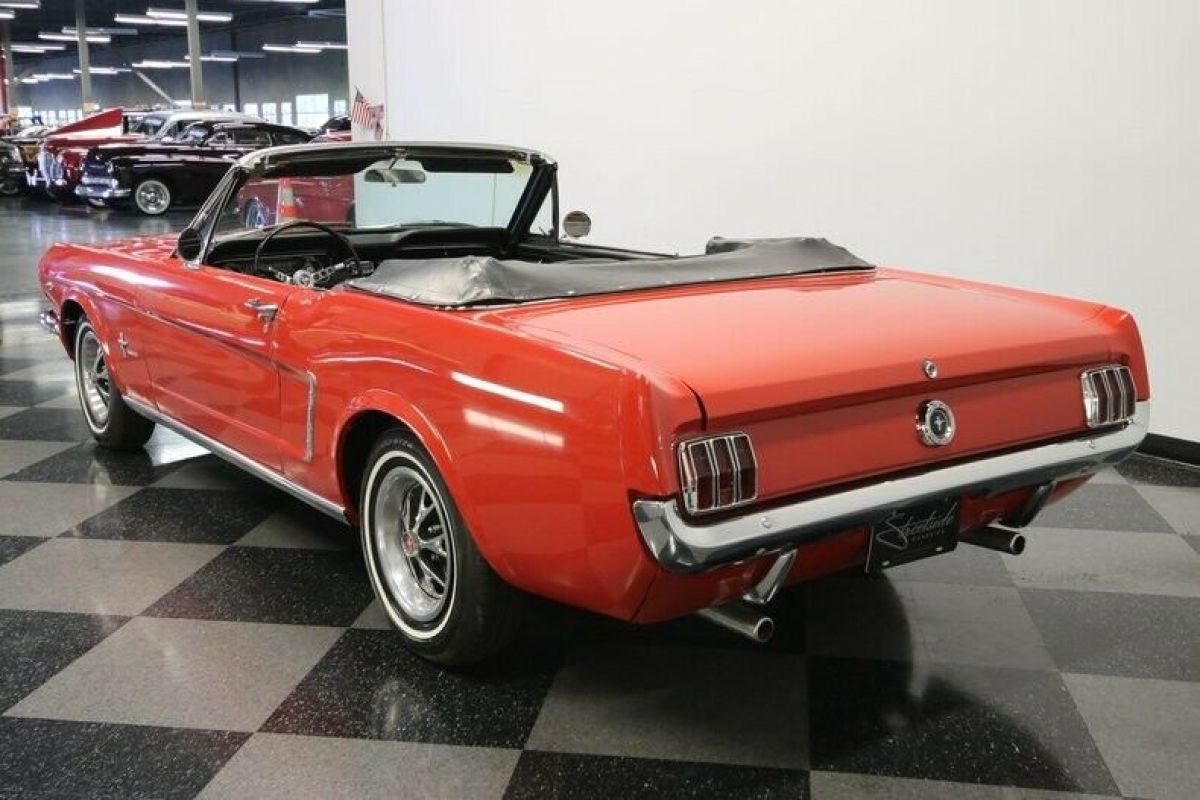 1965 Ford Mustang Convertible - photo 10