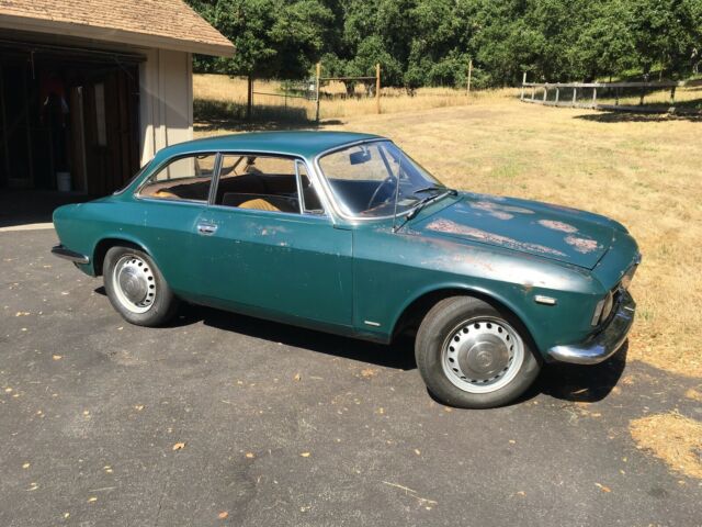 c.1966 Alfa Romeo GT Jnr. Stepnose project, ran when parked a year ago, complete 1966 Alfa Romeo GTV