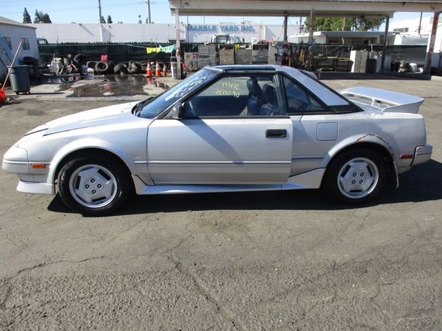 1987 Toyota MR2 GT Coupe 2-Door - photo 7