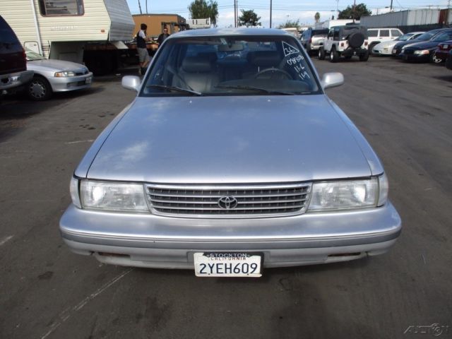 1991 Toyota Cressida Luxury Sedan 4-Door - photo 3