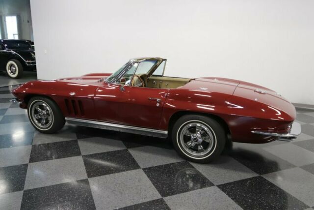 1966 Chevrolet Corvette Sting Ray Convertible - photo 9