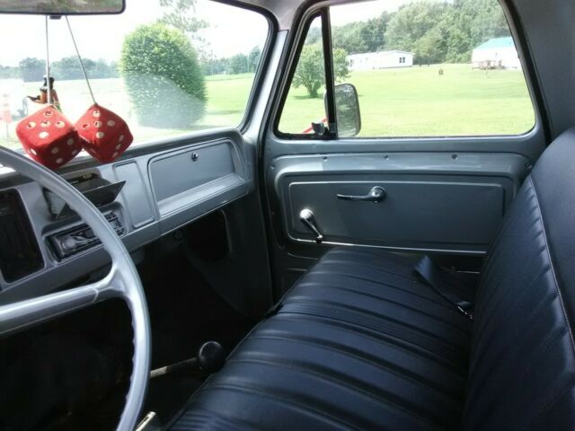 1965 Chevrolet C-10 - photo 8