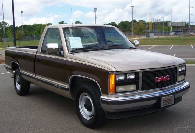 1988 GMC Sierra 2500 1-OWNER 78K SLE FUEL INJ 5.7L 350 V8 TU-TONE CLEAN ORG TRUCK - photo 3