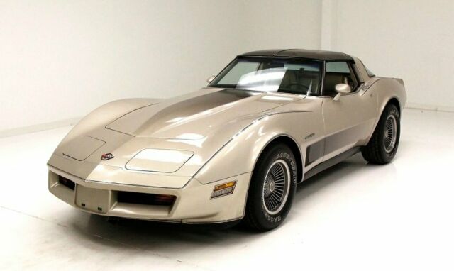C3 Edition T-Tops Cross-Fire FI 350ci V8 Leather Interior 1982 Chevrolet Corvette Collectors Edition