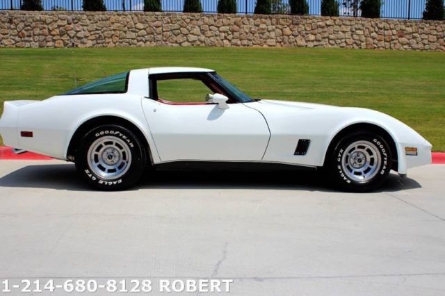 1980 Chevrolet Corvette L-82 V8 350 Engine C3 T-TOPS - photo 3