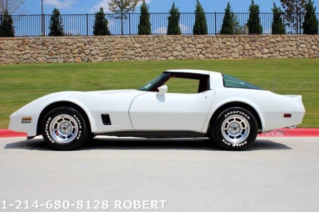 1980 Chevrolet Corvette L-82 V8 350 Engine C3 T-TOPS - photo 4