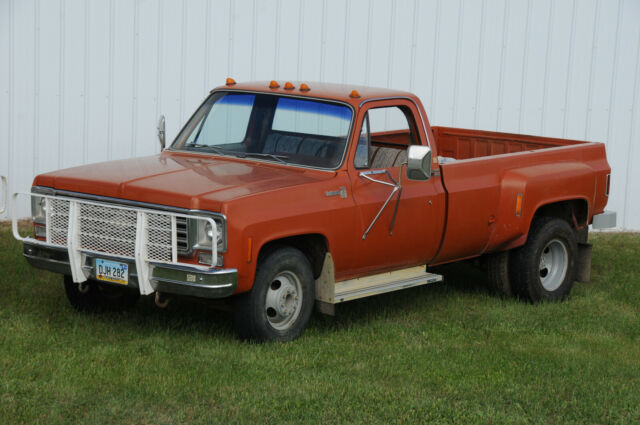 C30 dually 454 4-speed; 1 of a matching pair of one family owned '76 Chevy pkups 1976 Chevrolet C/K Pickup 3500 Scottsdale