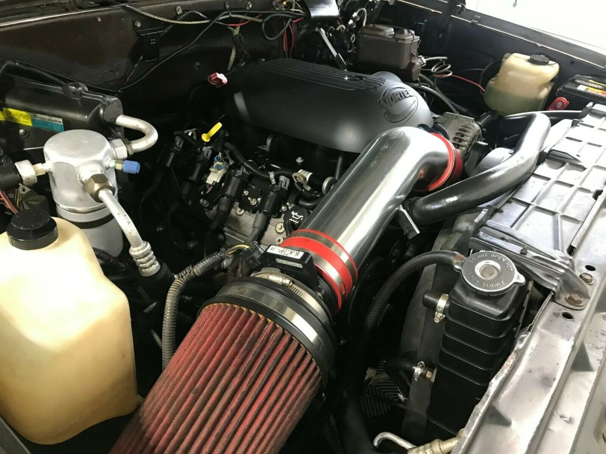 1985 Chevrolet Silverado 3500 SILVERADO - photo 11